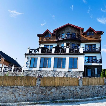 Svoi Hotel Poljanicja Kültér fotó
