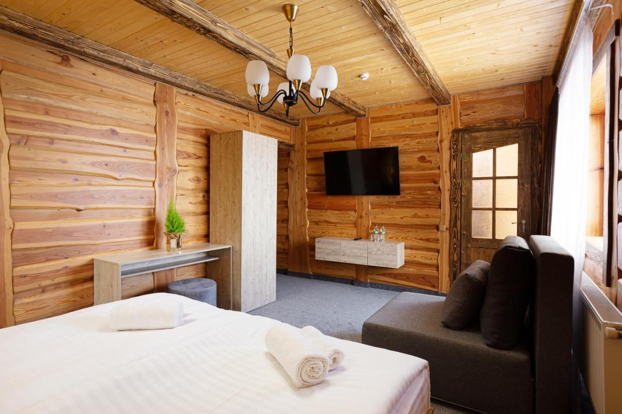 Svoi Hotel Poljanicja Kültér fotó