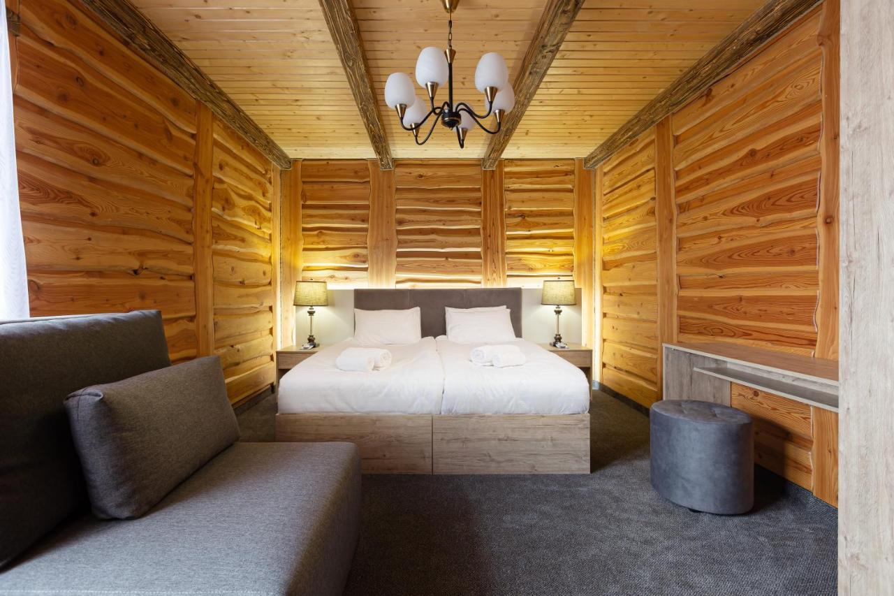 Svoi Hotel Poljanicja Kültér fotó