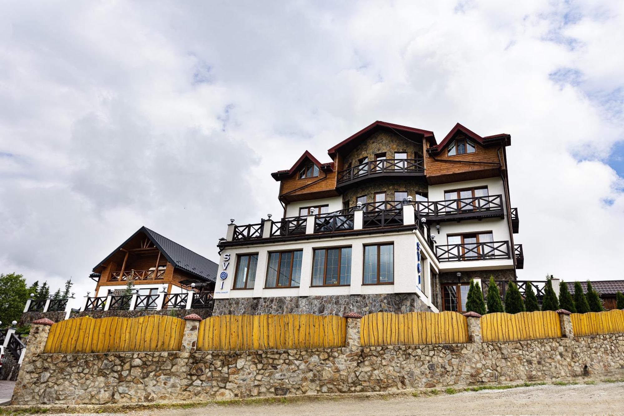 Svoi Hotel Poljanicja Kültér fotó