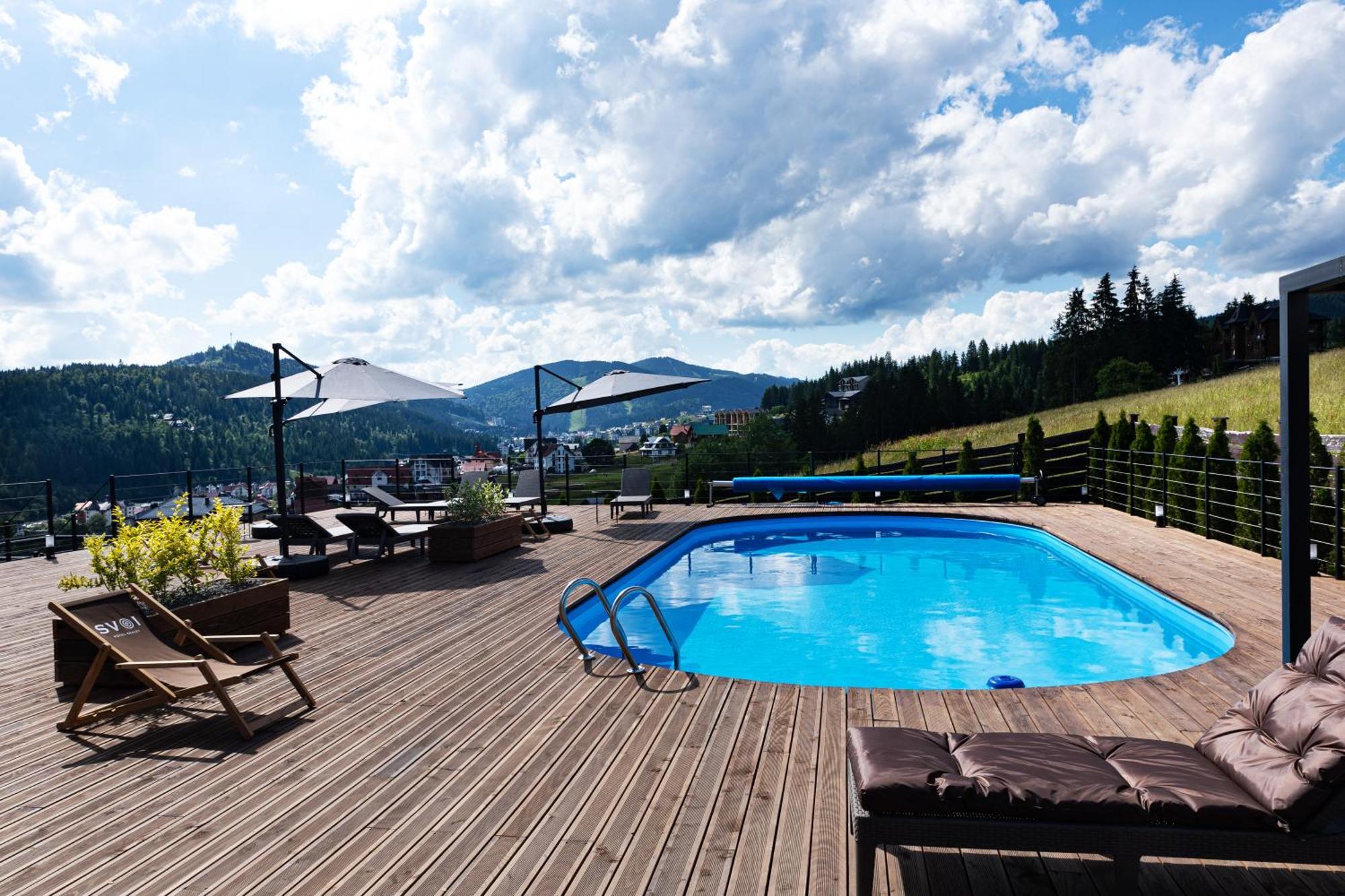 Svoi Hotel Poljanicja Kültér fotó