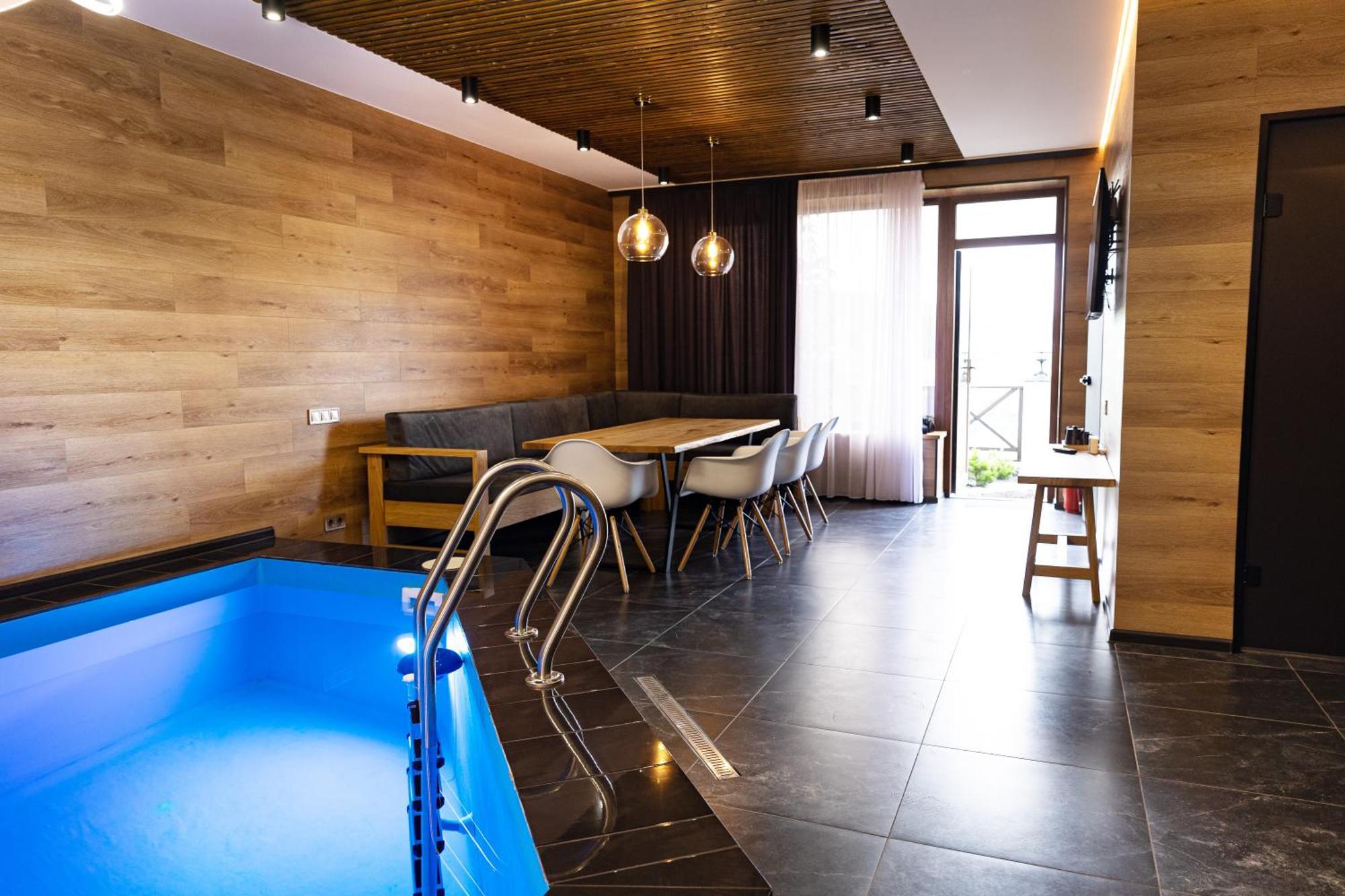 Svoi Hotel Poljanicja Kültér fotó